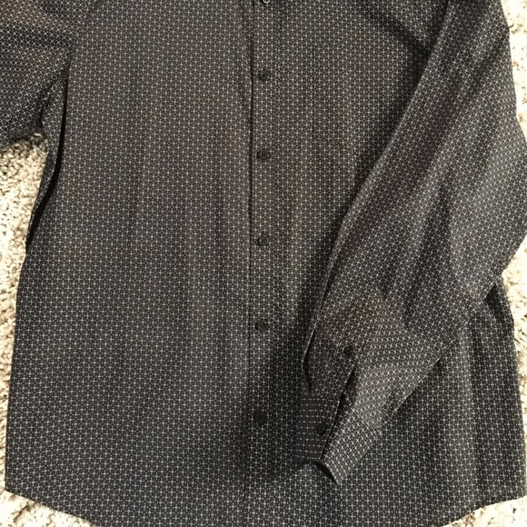 〽️⚠️ Guess button down XL Slim Fit - Picture 3 of 3